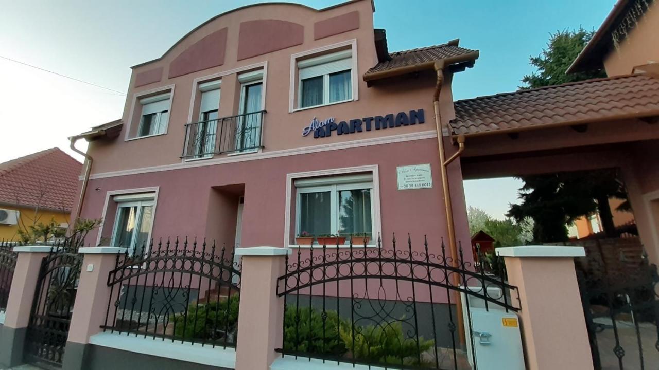 Alom Apartman Hajdúszoboszló Eksteriør bilde