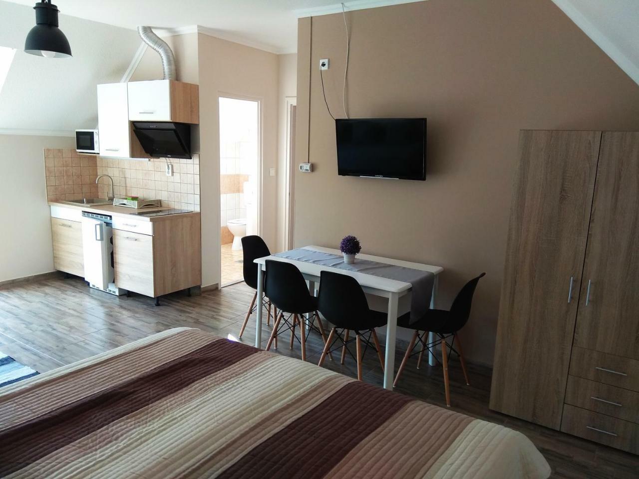 Alom Apartman Hajdúszoboszló Eksteriør bilde